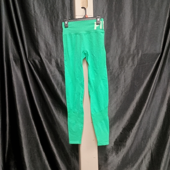 PINK Victoria's Secret Green Leggings Stretchy Form-Fitting - Picture 14 of 15